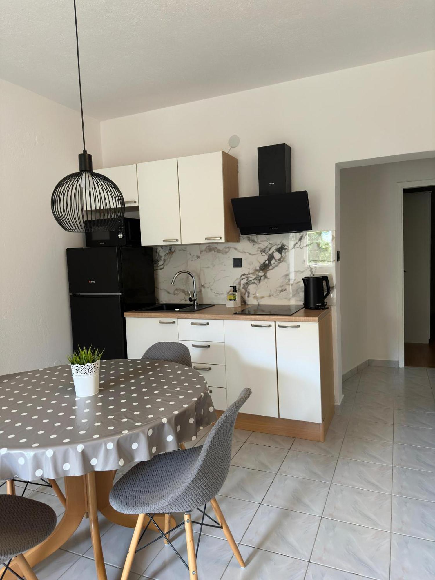 Apartmani Daria โอเรบิก ภายนอก รูปภาพ